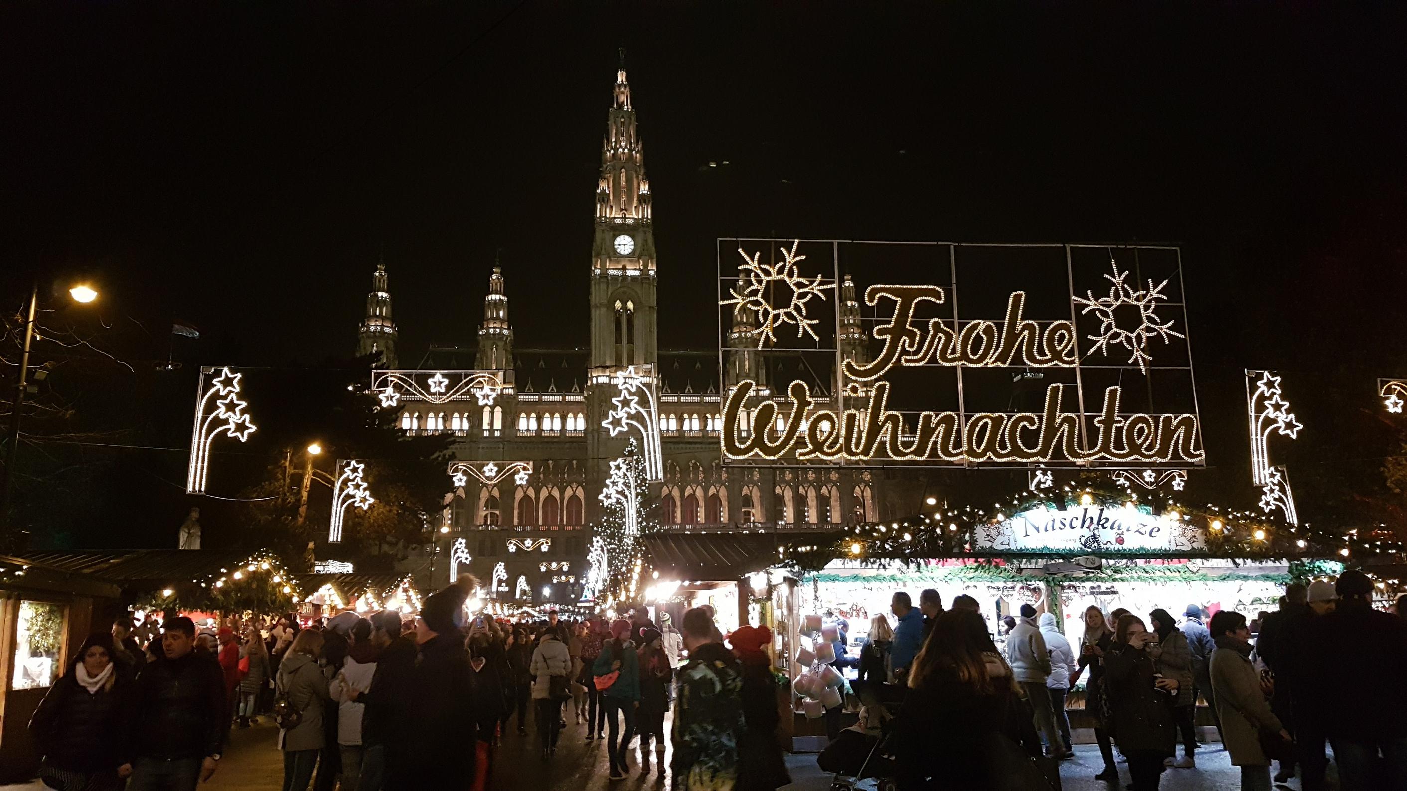 Rathausplatz (c) Eurocomm_PR Rathausplatz c Eurocomm PR